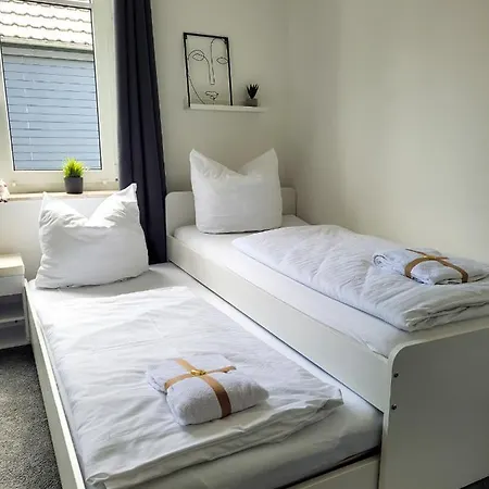 21121 Apartment *